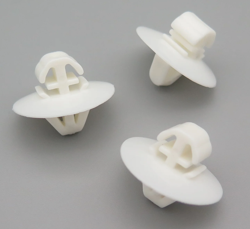 Mercedes Sprinter VW Crafter Side Mould Clips